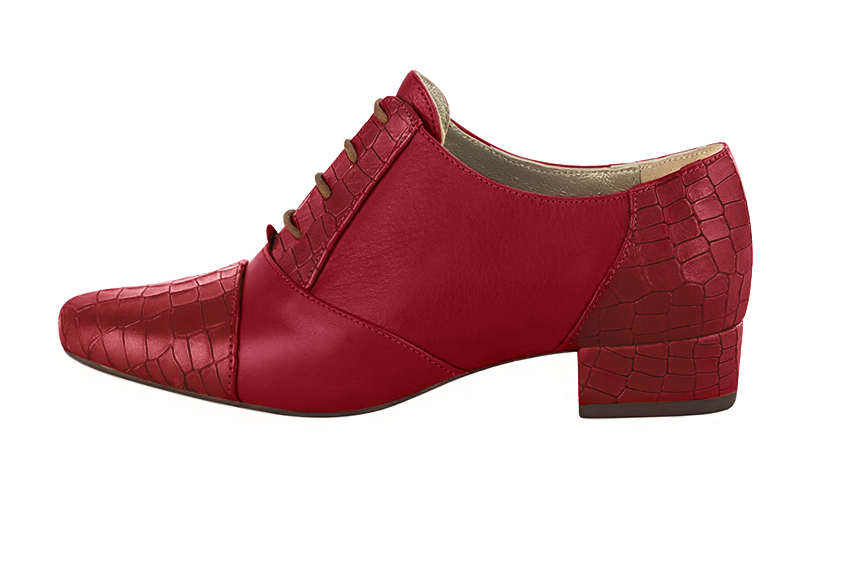 Cardinal red women's essential lace-up shoes. Round toe. Low block heels. Profile view - Florence KOOIJMAN